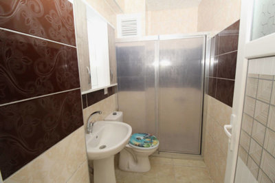 Interior 8