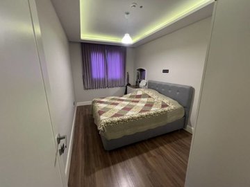 Interior 5