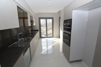 Interior 3