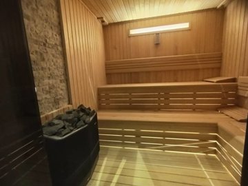 Exterior 14