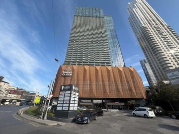 Exterior 1
