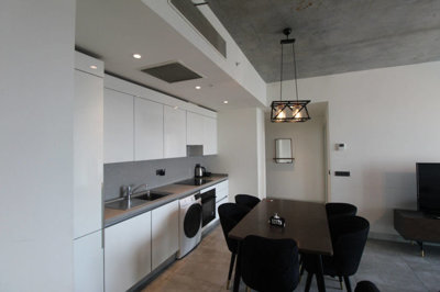 Interior 4