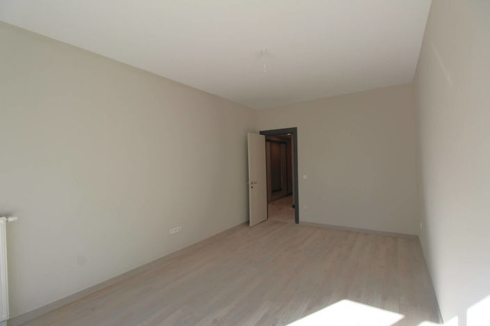 Image No.29-4 Bed Apartment for sale