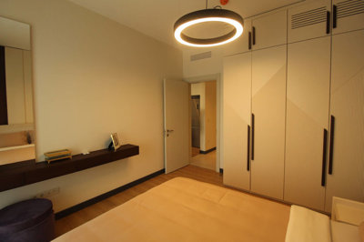 Interior 9