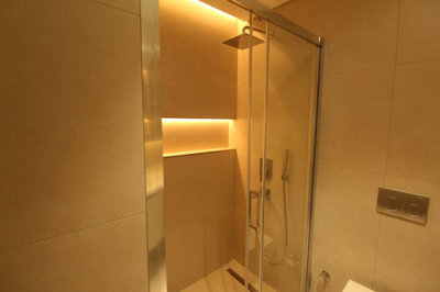 Interior 12