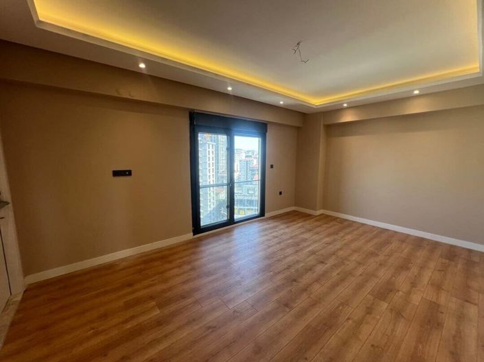 Image No.11-3 Bed Apartment for sale