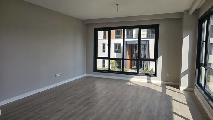 Image No.10-3 Bed Apartment for sale