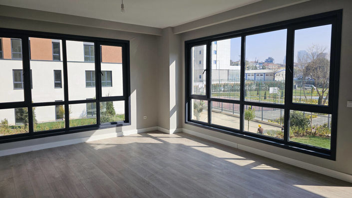 Image No.8-3 Bed Apartment for sale