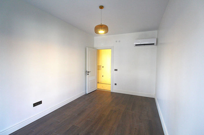 Image No.25-4 Bed Apartment for sale