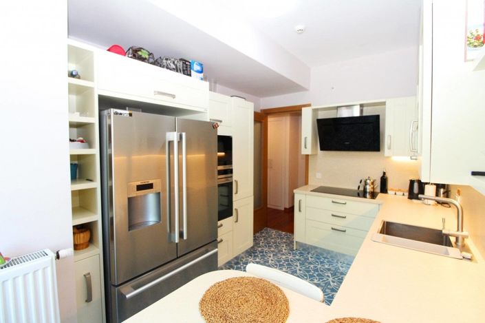 Image No.18-3 Bed Apartment for sale