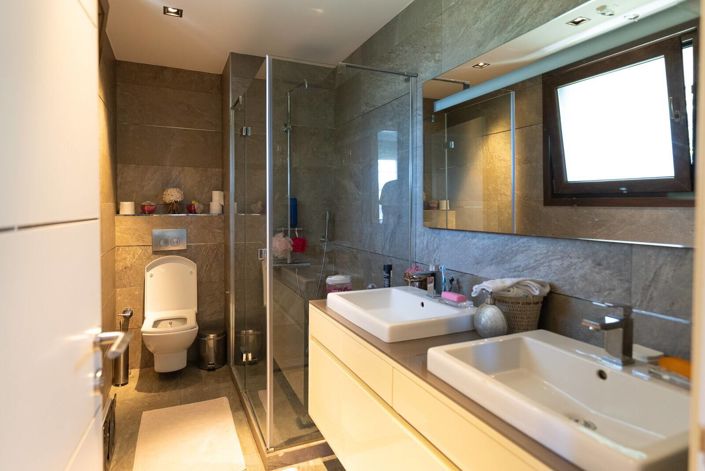 Image No.19-5 Bed House/Villa for sale
