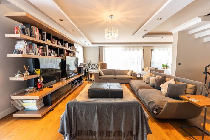 Image No.8-5 Bed House/Villa for sale