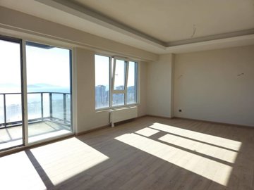 Interior 3