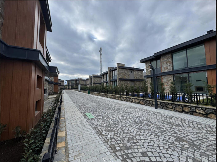 Image No.6-6 Bed House/Villa for sale