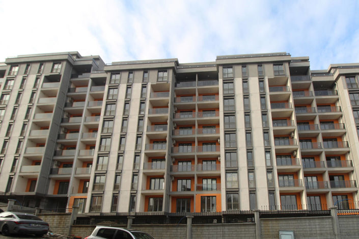 Image No.21-4 Bed Apartment for sale