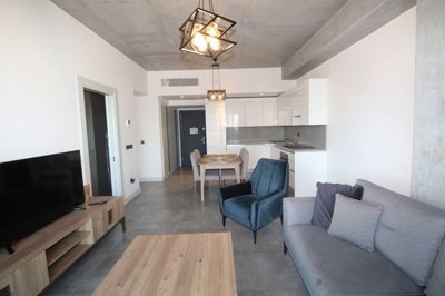 Interior 4
