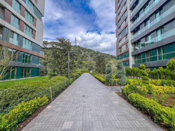 Exterior 3