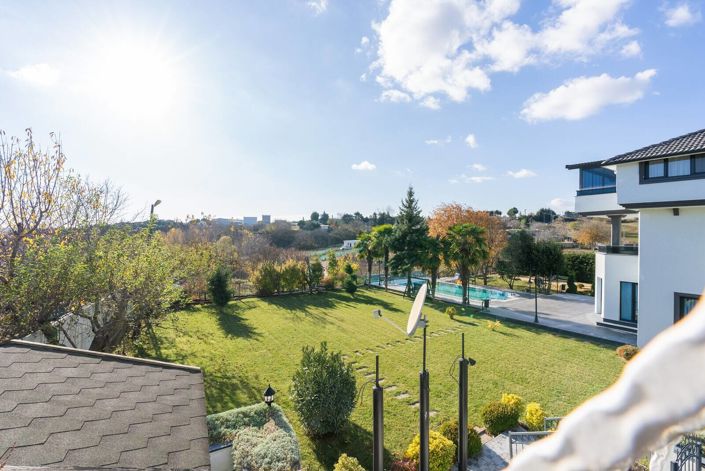 Image No.14-9 Bed House/Villa for sale