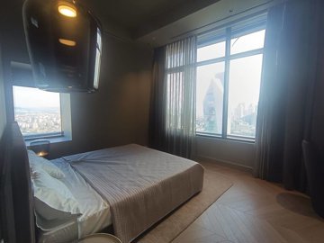 Interior 13