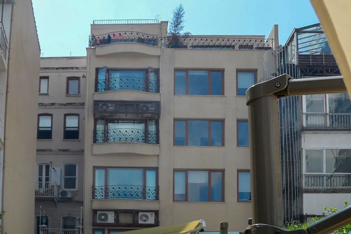 Image No.3-Commercial de 10 chambres à vendre à Beyoglu