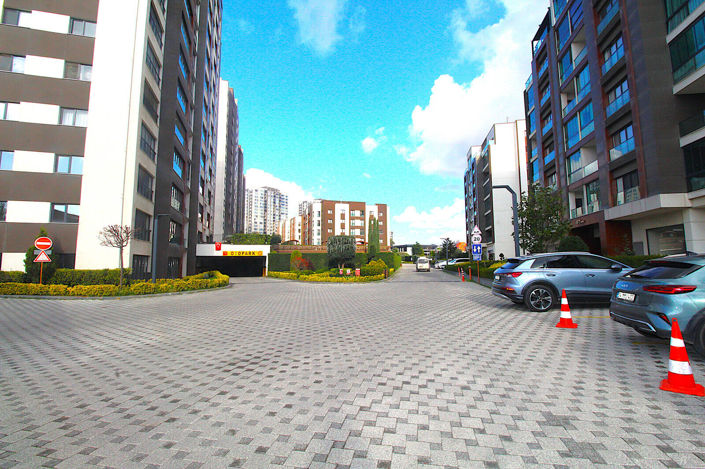 Image No.10-3 Bed Apartment for sale