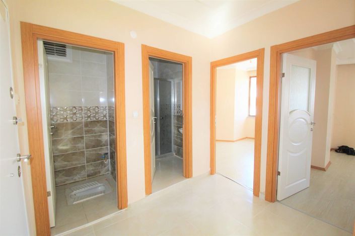 Image No.8-5 Bed Apartment for sale