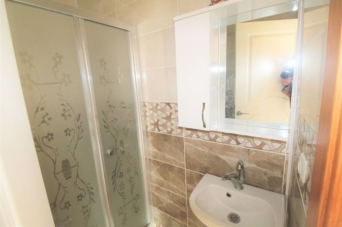 Image No.9-5 Bed Apartment for sale
