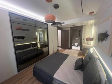Interior 5