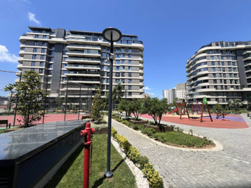 Exterior 3
