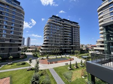 Exterior 8