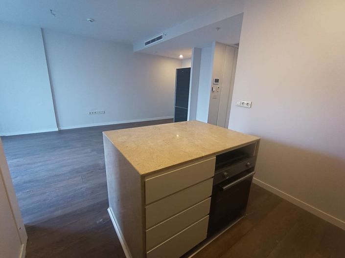 Image No.10-1 Bed Apartment for sale