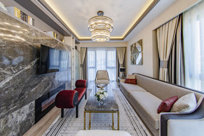 Interior 5