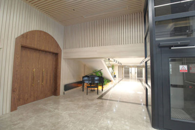 Exterior 8