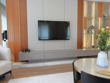 Interior 4