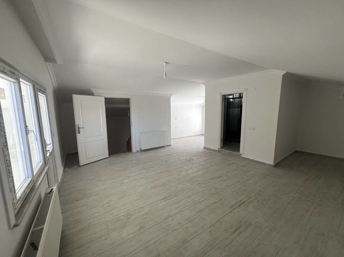 Image No.6-7 Bed House/Villa for sale