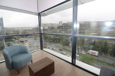 Interior 9