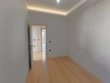 Interior 10