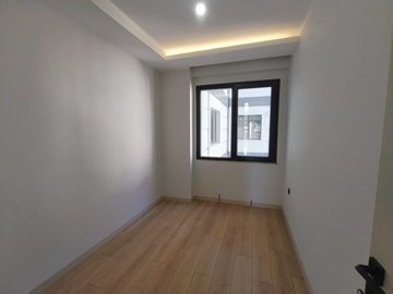 Interior 11
