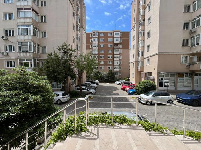 Image No.15-3 Bed Apartment for sale