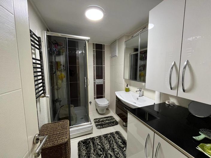 Image No.30-3 Bed Apartment for sale