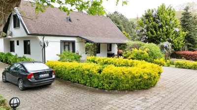 Exterior 6