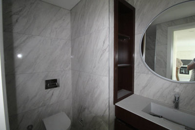 Interior 9