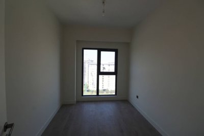 Interior 5