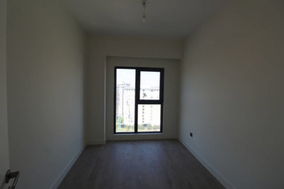 Interior 5