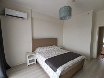 Interior 8