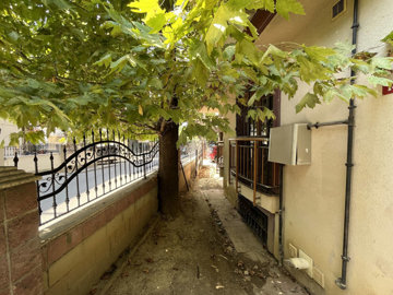 Exterior 6