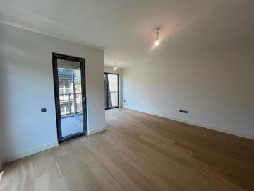 Interior 3