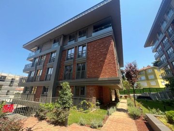 Exterior 6