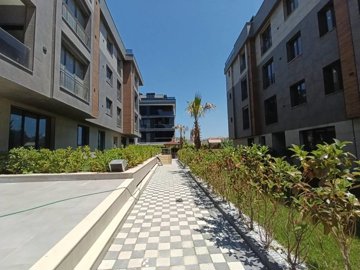 Exterior 6
