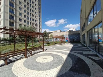 Exterior 4